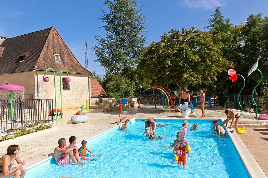 Camping Domaine de la Paille Basse - Soulliac, Dordogne, France