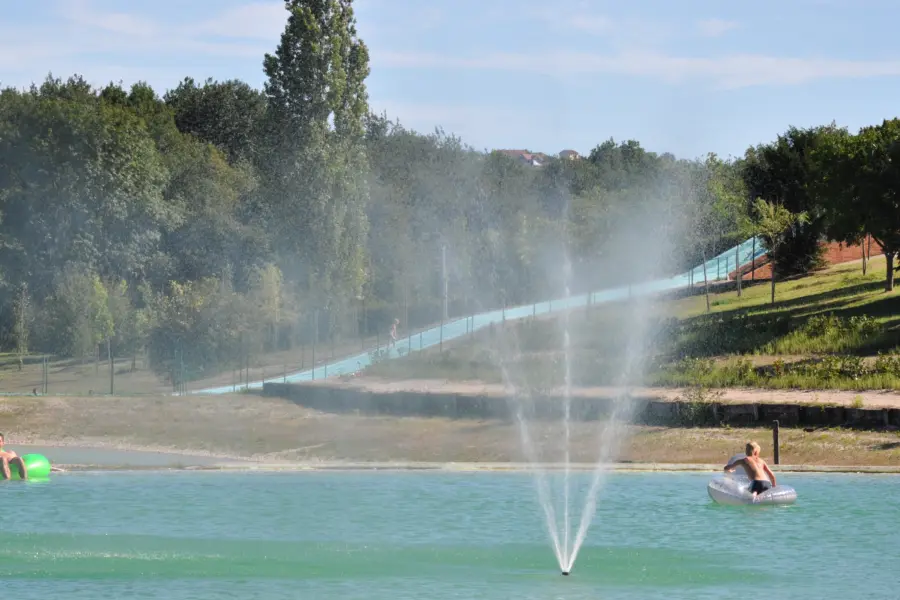 Camping Les 3 Lacs du Soleil - Trept, Rhône-Alpes, France