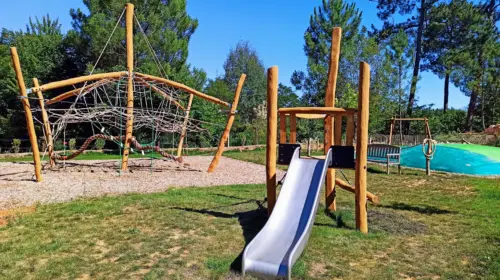 Camping Les Charmes - Saint-André-d'Allas, Dordogne, France