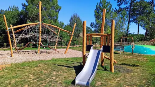 Camping Les Charmes - Saint-André-d'Allas, Dordogne, France