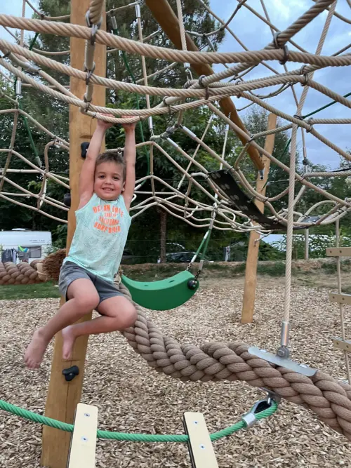Camping Les Charmes - Saint-André-d'Allas, Dordogne, France